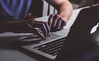 欧冠比赛里，比赛进行到第60分钟之后，球员心态出现明显波动让人后知后觉